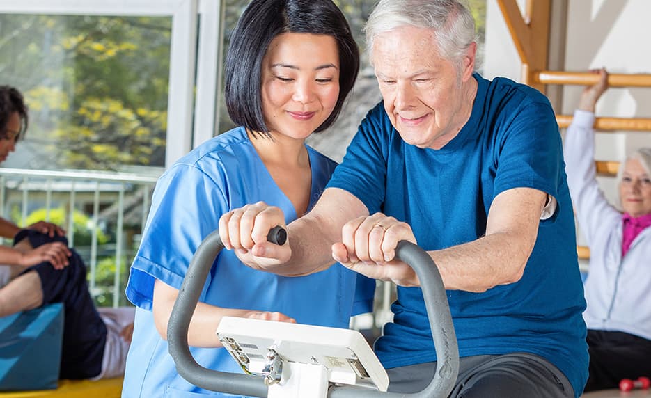Become a Physical Therapy Aide